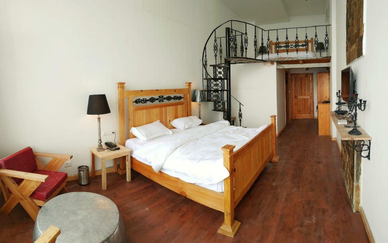 Summit Stonewood Hotel Ranikhet Exterior photo